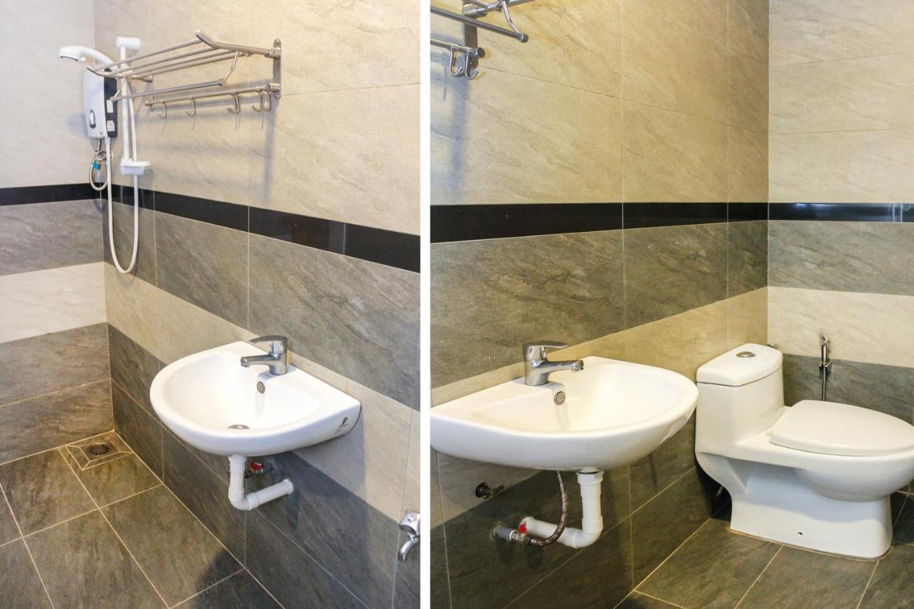 Oyo 90027 Happy Hotel Johor Bahru Bagian luar foto